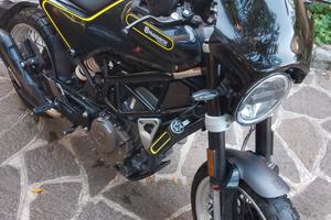 Husqvarna svartpilen 401