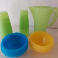 CARAFFA E BICCHIERI IN PLASTICA