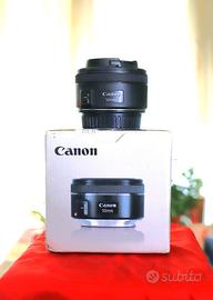 Canon EF 50mm f/1.8 STM , con paraluce e scatola