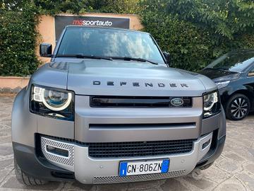 Land Rover Defender 90 3.0D I6 300 X-Dynamic HSE P