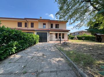VILLA A SCHIERA D'ANGOLO A SAONARA