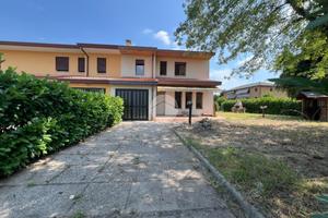 VILLA A SCHIERA D'ANGOLO A SAONARA