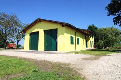 VILLA SINGOLA A SAN GIOVANNI IN PERSICETO