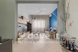 Appartamento di 113 m² con 4 locali e box auto a S