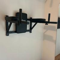 ATTREZZO FITNESS A PARETE