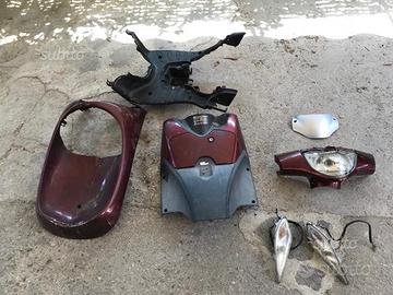 Ricambi scocche e pezzi vari Honda Sh fino al 2008