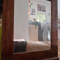 Specchio molto vecchio