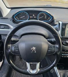 Peugeot 2008 1.2 Allure – Benzina/GPL – Full Optio