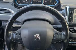Peugeot 2008 1.2 Allure – Benzina/GPL – Full Optio