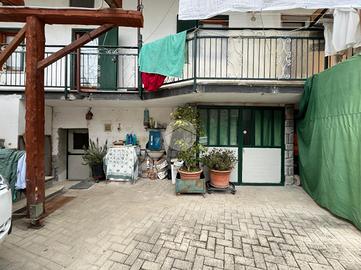 CASA SEMINDIPENDENTE A BARGE