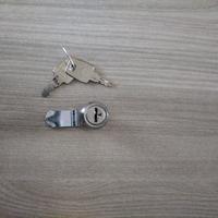 Stock 50 serrature per armadietto 