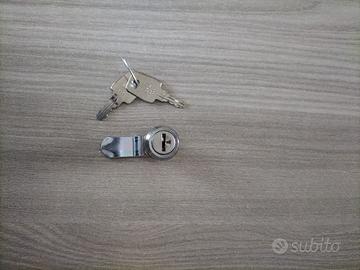 Stock 50 serrature per armadietto 
