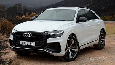 Audi Q8 Sline in ricambio