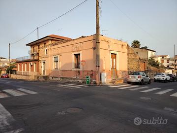Villa indipendente con giardino e terrazzo
