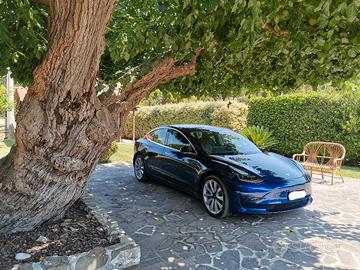 Tesla Model 3 RWD