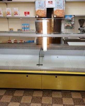 Banco frigo Costan+vetrinetta refrigerata Arneg