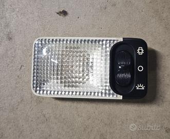 PLAFONIERA LUCE CORTESIA ABITACOLO PER CITROEN C1