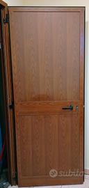 Porta in alluminio effetto legno