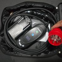 caricatore wallbox portatile trifase alimentatore