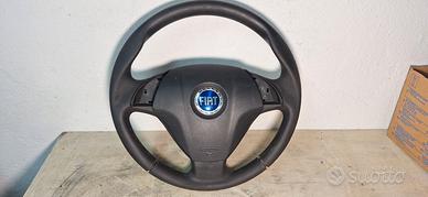 GRANDE PUNTO VOLANTE