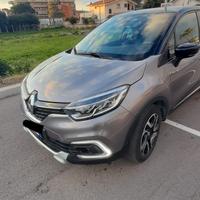 stupenda renault captur 