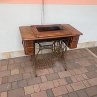 Varie singer o macchine da cucire restsurate