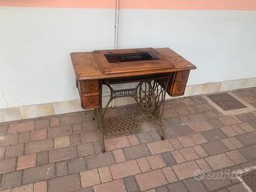 Varie singer o macchine da cucire restsurate