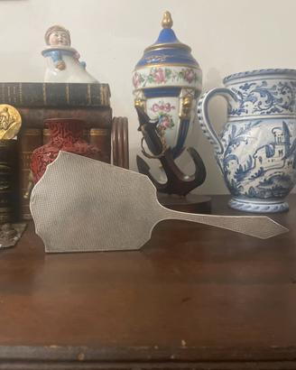 Antico specchio da tavolo in argento