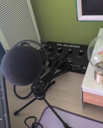 microfono + mixer (NO SPEDIZIONE)