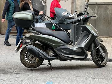 Beverly 300