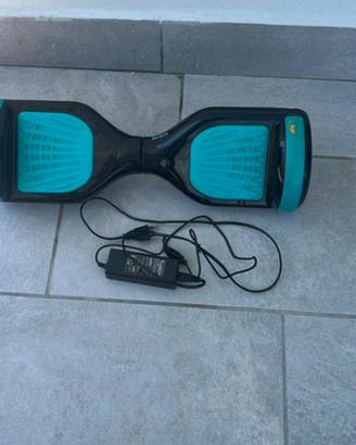 Hoverboard mediacom vivo nero e azzurro