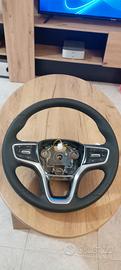 Volante in pelle con pallete 