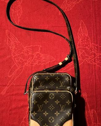 Borsa LV a tracolla