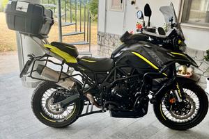Benelli TRK 702 X (2023) 9000 km - Full Optional