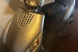 Scooter piaggio ZIP