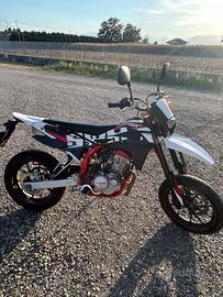 SWM 125 R