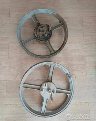 Ricambi piaggio + MOZZO VARIATORE