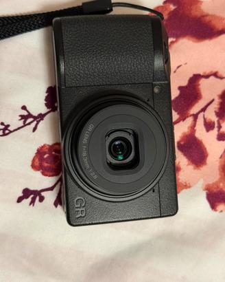 Ricoh GR III