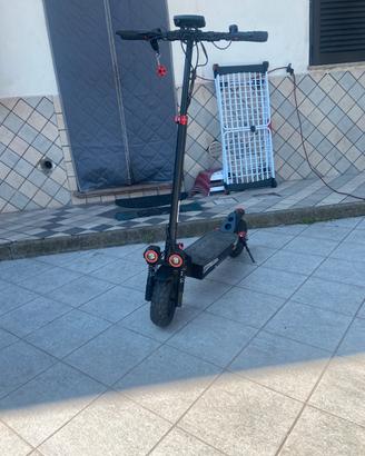 Monopattino elettrico 🚨URGENT3🚨