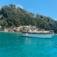 Splendido gozzo sorrentino - cabinato -planante