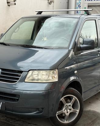 Volkswagen Transporter Caravelle 2.5 TDI/131CV PL 