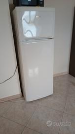 frigo combinato medie dimensioni , h  145 larg 55 
