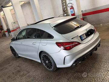 Mercedes CLA 220 AMG line