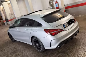 Mercedes CLA 220 AMG line