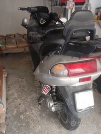 Scooter kimko dink anno 2006