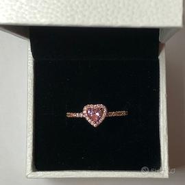 Anello Pandora Cuore in Rilievo Rosa Misura 54