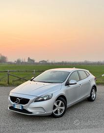 Volvo V40 D2 Geartronic Kinetic N1