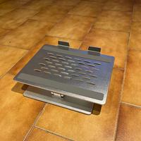 Stand computer Amazon Basics