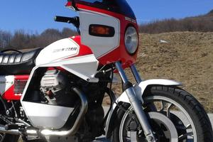 Moto guzzi sp 1000