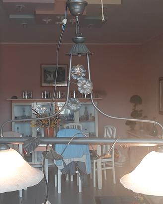 Lampadario a Sospensione Rustico in Ferro Battuto 
